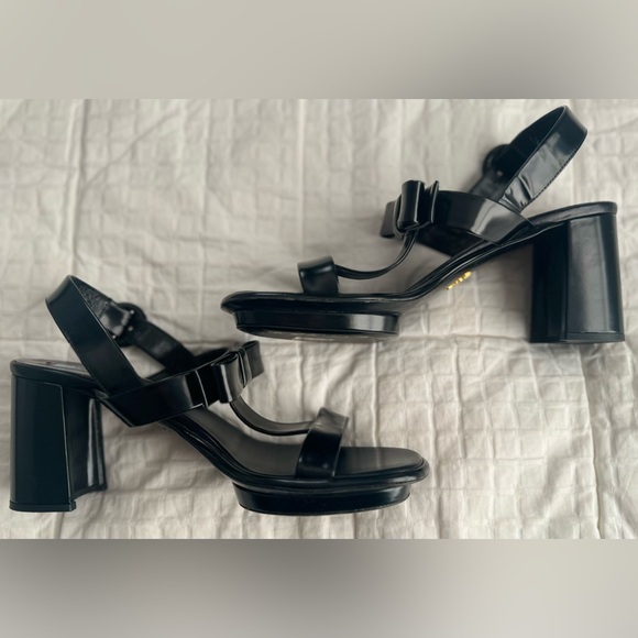 PRADA Black Patent Leather T-Strap Sandals with Bow Detail Block Heel Size 40 - Picture 6 of 15